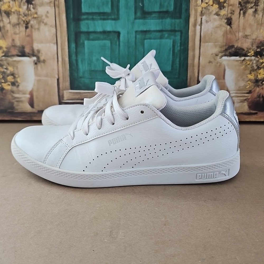 Puma Smash Women's Perf WHITE LEATHER Athletic Shoes‎ 36623801  Sz 9